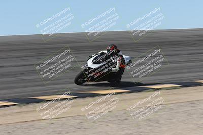 media/Oct-13-2025-Moto Forza (Mon) [[a66d839500]]/3-B Group/Session 2 (Bowl)/